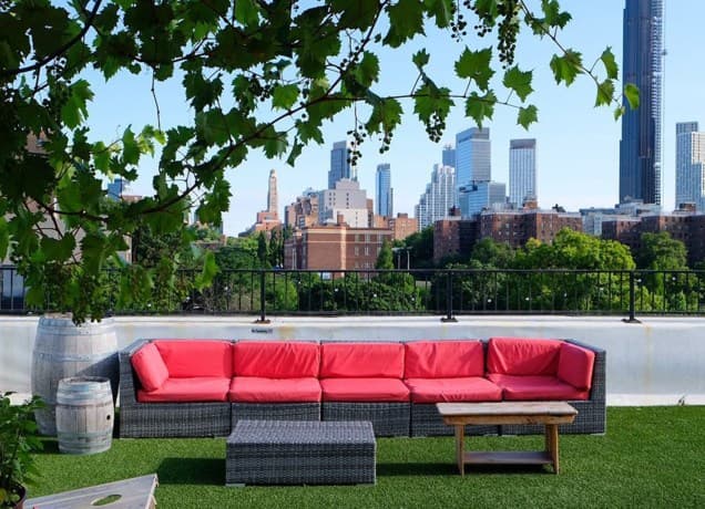 new york vineyards: rooftop reds williamsburg brooklyn