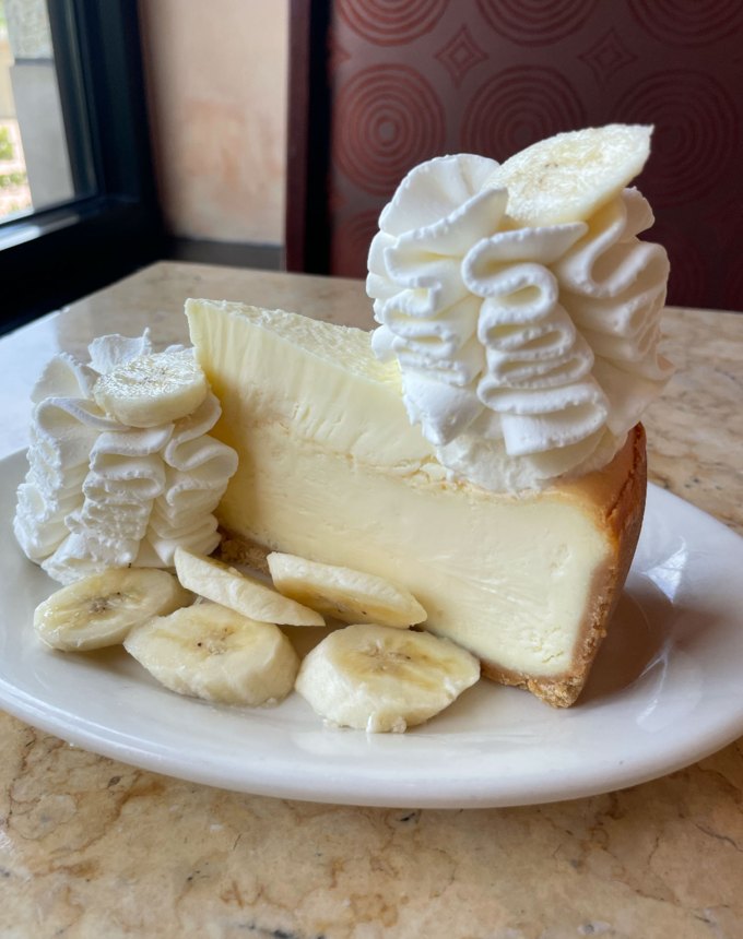 cheesecake factory cheesecakes: fresh banana