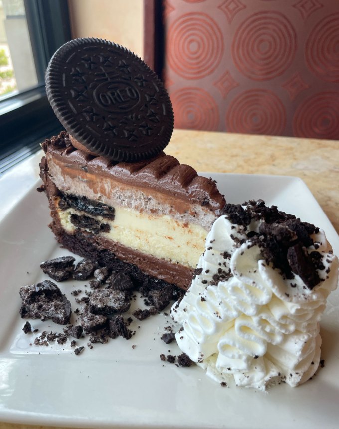 cheesecake factory cheesecakes: oreo dream extreme cheesecake