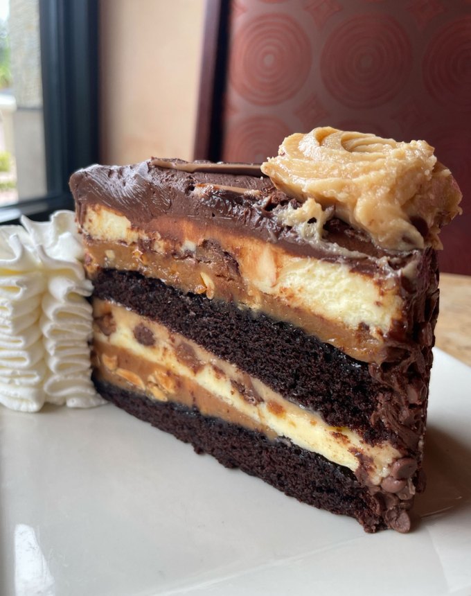 cheesecake factory cheesecakes: reese's cheesecake