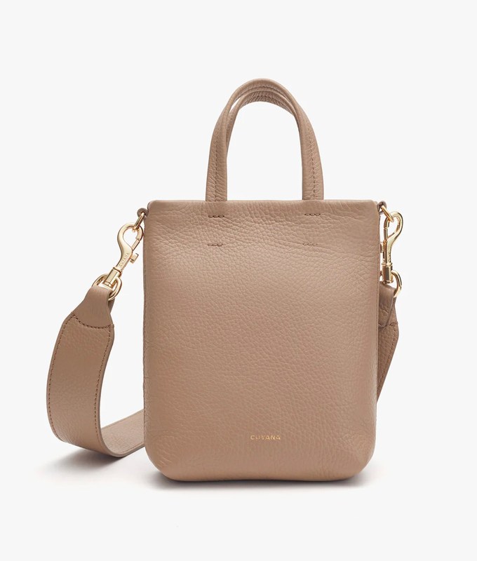 cuyana easy phone tote cappucino