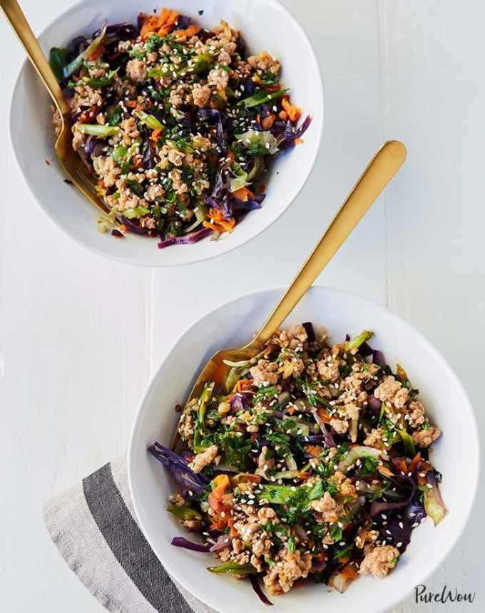 easy lunch ideas: two bowls of paleo egg roll filling with forks