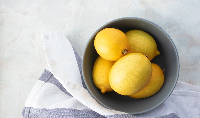 Ina Garten cooking tips: a bowl of lemons on the counter